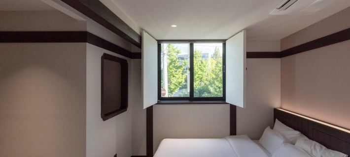 Suwon Haenggung-dong Revora Hotel by Anook Hotel di Suwon