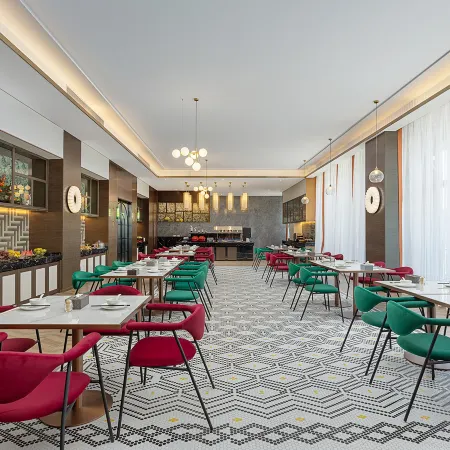 Jinjiang Metropolo Hotel (Hami Railway Station Branch)