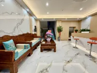 Dongzhi Shunde Hotel - موقف سيارات