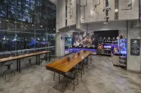Moxy Bandung