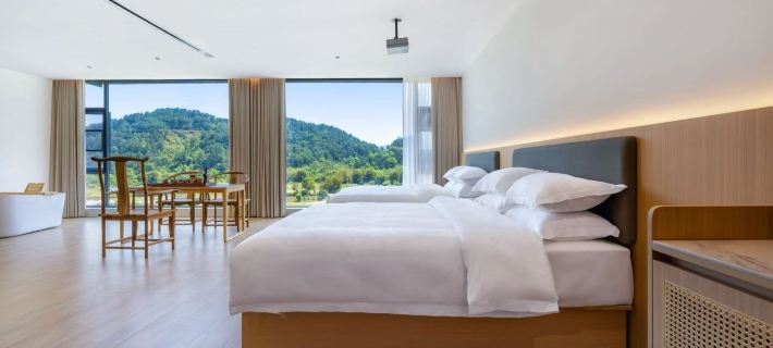 Yuetianju · Qishan Wangtian Stars Audio-Visual Resort Hotel (Yangshuo Shili Gallery Yulong River) Hotel di Yangshuo