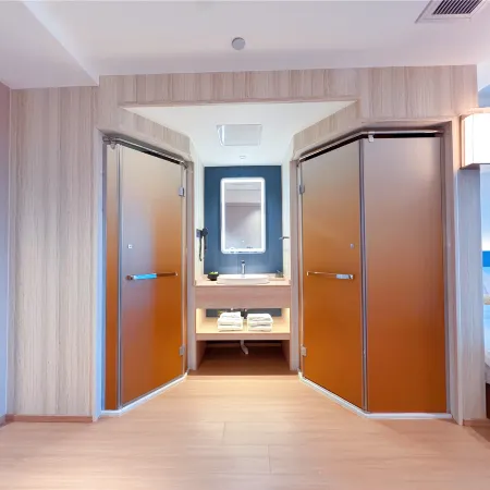 Wuyue · Yuexin Hotel (Shangrao Wanli Times Golden Dragon Hill Youth Art District Branch)