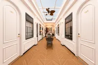 Le Qin Courtyard Hotel