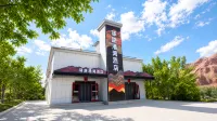 Yilu Harbor Hotel (Linze colorful Danxia store) - 2-Star