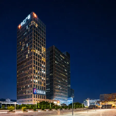 YiBo Hotel Apartment (Guangzhou East Railway Station Zhujiang New Town) Отели рядом с достопримечательностью «Стадион «Тяньхэ»»