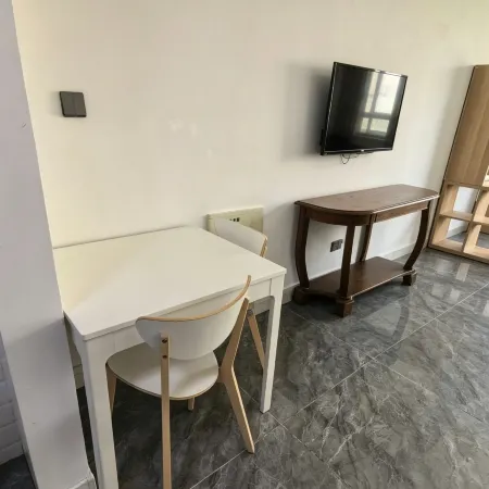 Light Luxury Banshan Hot Spring Homestay (Changchun Film Century City Branch)
