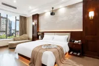 Celebrity Hotel - Evcil Hayvan Kabul Edilen Alan