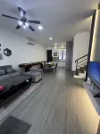 Garden Avenue Cluster Rosewood - parking