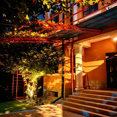 Starful Inn (Liuxing Street Scenic Area, Yining Airport Branch)