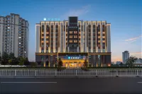 HanTing Hotel (Tongliao Country Garden Yulongwan) - 주차장