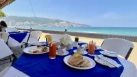 ACAPULCO MALIBU HOTEL - Breakfast