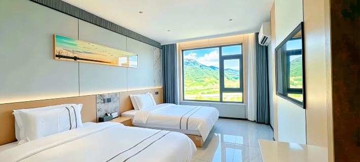 Wanghe Yujia · River House Hotels in Yichuan