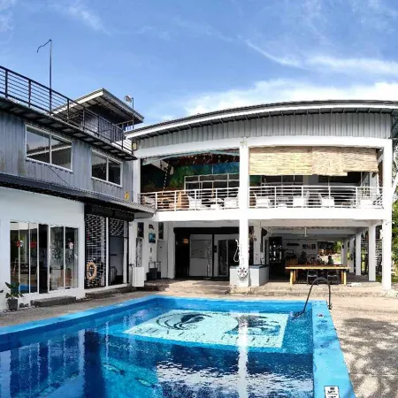 Silver Reef Dive Resorts