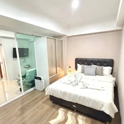 Cozy Condo 5 Min to Nimman Отели рядом с достопримечательностью «Магазин Кад Суан Кео»