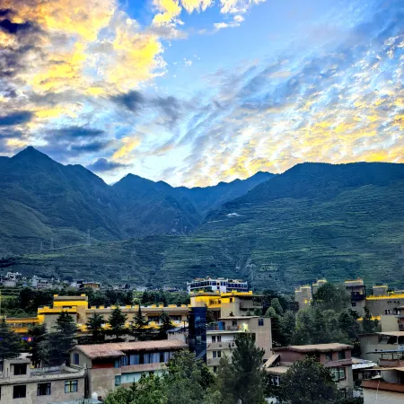 Rezem Retreat Maoxian Guqiangcheng