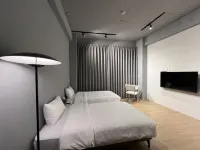 Beauhaus stay - New