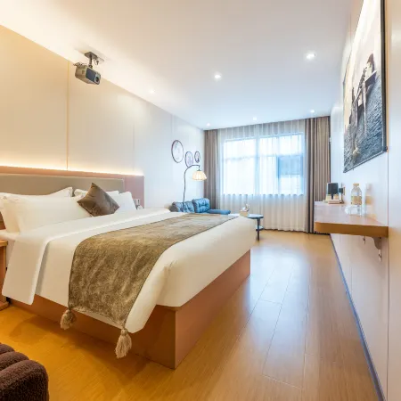 October Hotel (Zhenxing Avenue)
