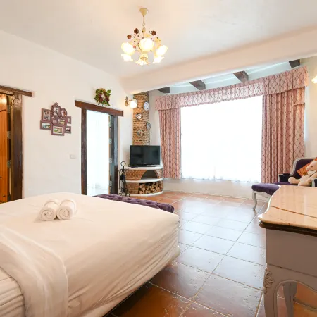 Swiss Valley Hip Resort