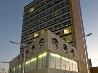 Hotel Badalona Tower Hoteles en El Barcelonés