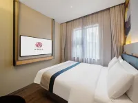 Homeinn Selected Hotel (Chongqing Shapingba Railway Station Three Gorges Plaza) Hotels in Chongqing