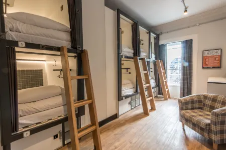 Code Pod – the Court - Edinburgh Отели рядом с достопримечательностью «Данбарс Клоуз»