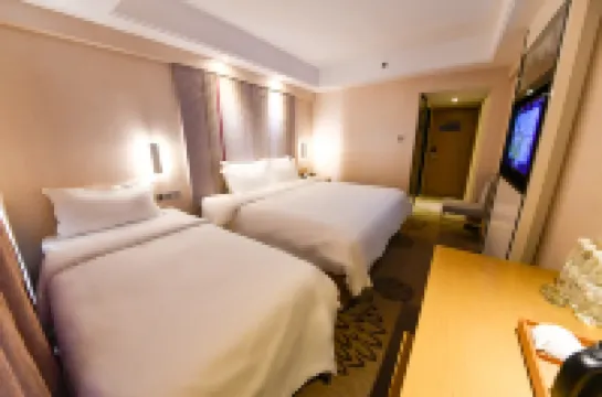 Hemei Hotel (Yantai Mountain Binhai Square) Hotel in zona Liqueur Culture Museum