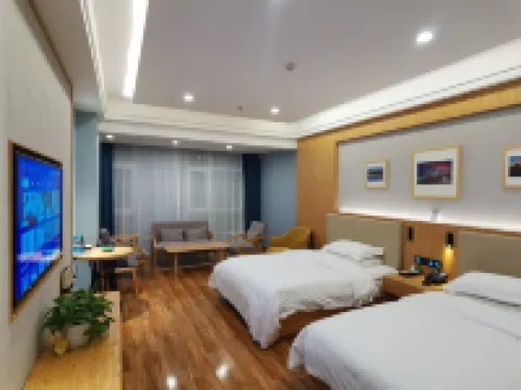 Jinshijie Hotel Hotels in Delingha