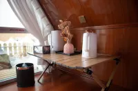 Stay overnight at the Desert Lakeside Camping Hotel - ห้องครัว