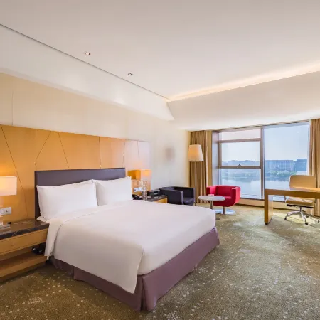 Tianjin Binhai Shengguang Crown International Hotel