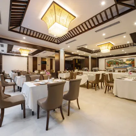 Celebrity vacation Hotel (Guangwushan Scenic Area)