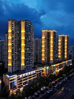 Homeinn Selected Hotel (Yibin Luneng Xinyuewan) Hotel a Yibin