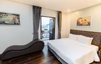 Paradise Hotel Hotels near Moncay Catholic Church