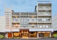 Oldthaiheng Hotel Hotel di Pom Prap Sattru Phai