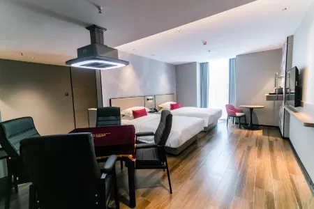 Borrman Hotel (Xiantao Hanjiang Road) Отели в г. Сяньтао