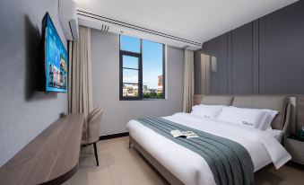 Chuxiong Jincheng Hotel