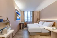 HanTing Hotel (Ganzi Litang 318 Guodao)