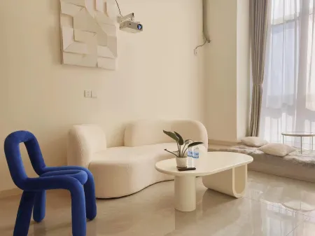 Xi'an Hefeng Nuanju Homestay Отели рядом с достопримечательностью «Xi'an Aeronautical Polytechnic Institute»