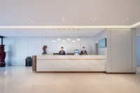Pagodas Riverside Hotel Hotel di Ye County