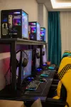 Yidu E-sports Business Hotel (Pinghu Wuyue Plaza Donghu Scenic Area) - E-sport