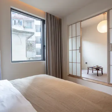 Donglan Joy Warm Residents Stay