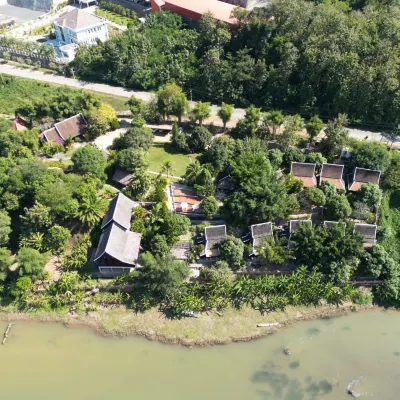 Namkhan View Luangprabang Resort Hotels near ສະຖານີຫຼວງພະບາງ