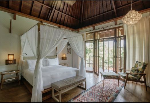 라 레제르브 1785 수영장