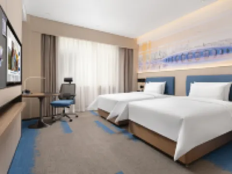 ハンプトンbyヒルトンホテル 泰安泰山天外村 泰安のホテル