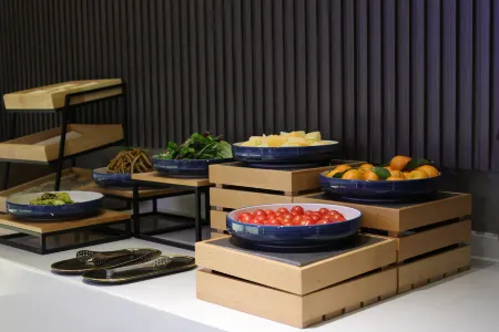 Starway Hotel (Xichang Bohai Wetland)