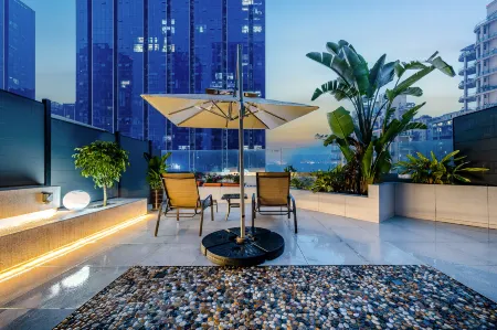 Yuchen Star Garden Hotel LUzhou Отели рядом с достопримечательностью «Zhangba Guiyuan Forest»