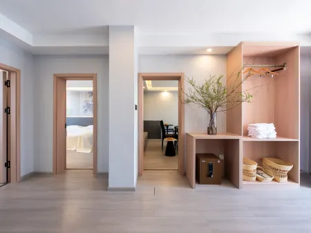 Da'anman Snow Mountain Panoramic Smart Hotel Отели рядом с достопримечательностью «Nine-Tripod Dragon Pond»