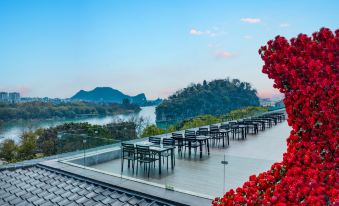 Venus Royal Hotel (Guilin Elephant Trunk Hill Sun and Moon Twin Towers)