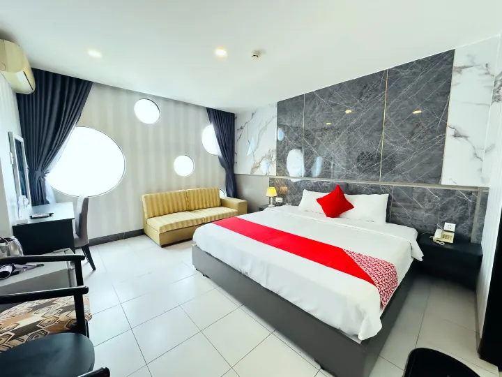 Centana Ben Thanh Hotel
