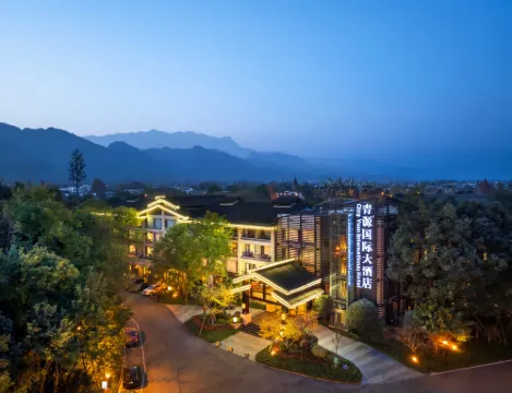 the Qingyuan Hotel Qingcheng