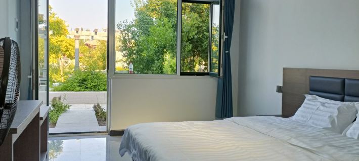 Jingshan Homestay Hotels in Laiyuan